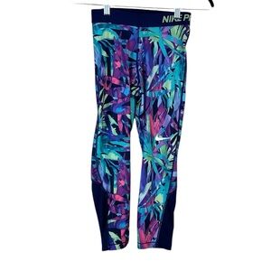 Nike Pro Cropped Leggings Womens Small Floral Tropical Hawaiian Workout Abstract
